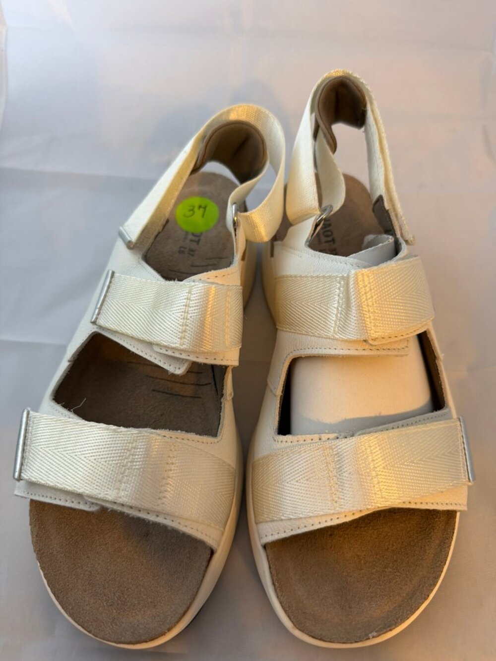 Naot  Odyssey Sandal White/ Woven Silver Leather Women Size 37 (6-6.5 US)  NIB